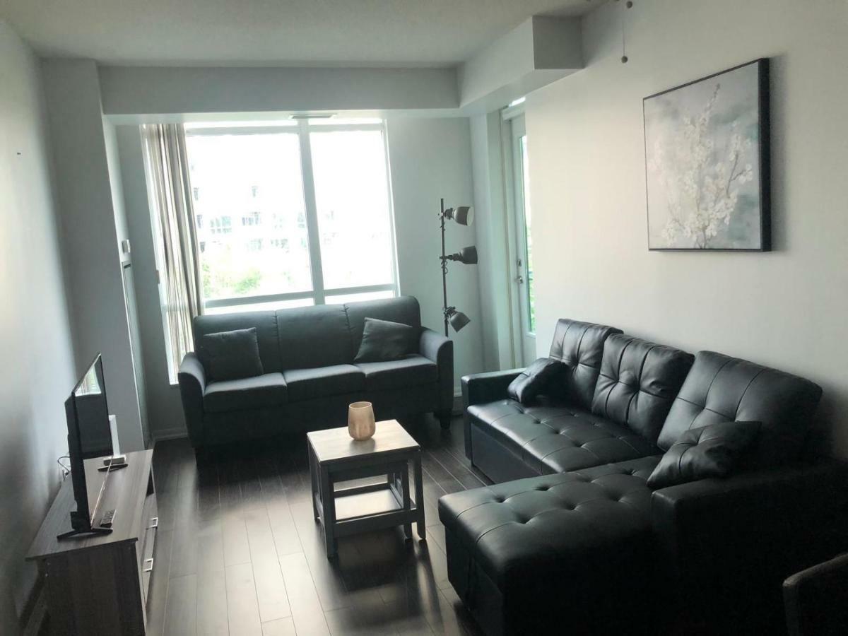 Executive 1 Bedroom Condo Sleeps 2 Торонто Экстерьер фото