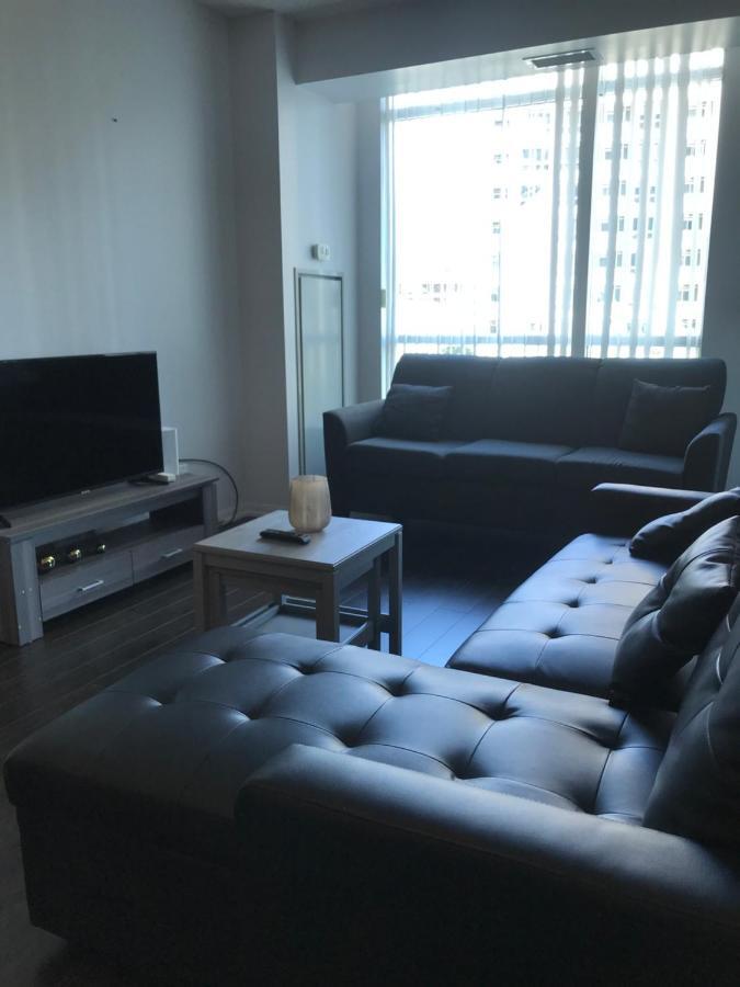 Executive 1 Bedroom Condo Sleeps 2 Торонто Экстерьер фото